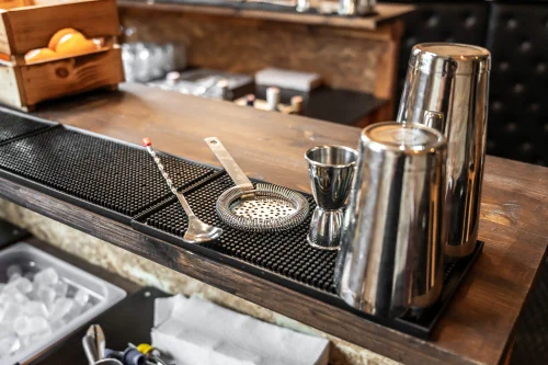 Baarijaam ja inventar
